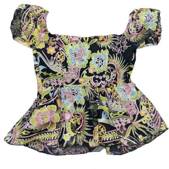 GUESS Off The Shoulder Lois Lace Up Top - Picture 2 of 10